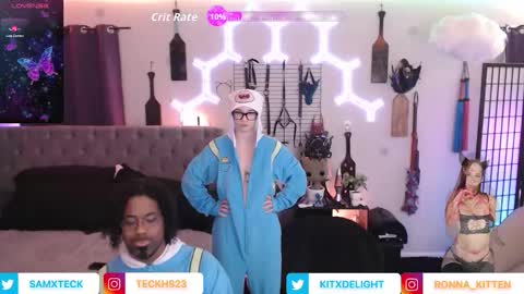 Snapshot of samandbrat chatting on 1, 12, 2025 Join us - and online show from 1, 12, 2025