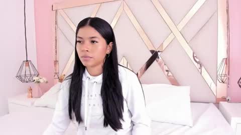 Snapshot of samantaa_shy chatting on 10, 3, 2025 sam online show from 10, 3, 2025