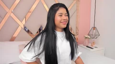 Snapshot of samantaa_shy chatting on 15, 10, 2025 sam online show from 15, 10, 2025