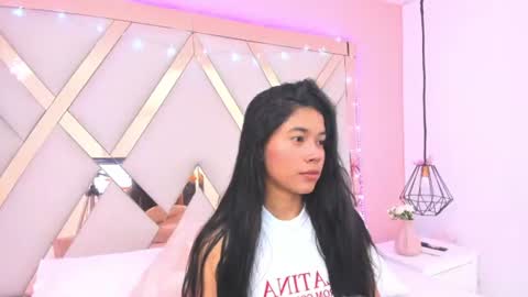 Snapshot of samantaa_shy chatting on 28, 6, 2026 sam online show from 28, 6, 2026
