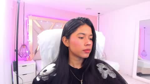 Snapshot of samantaa_shy chatting on 14, 7, 2026 sam online show from 14, 7, 2026