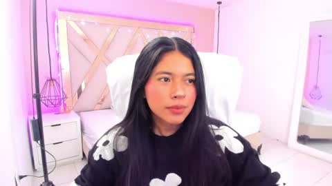 Snapshot of samantaa_shy chatting on 14, 7, 2026 sam online show from 14, 7, 2026