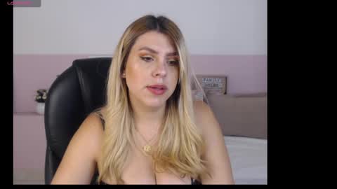 Samanta Wells online show from 9, 10, 2025