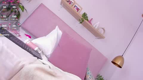 V A  N E S S A  online show from 25, 2, 2025