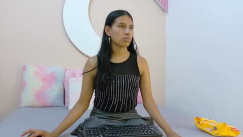 samanthalaurent online show from 1, 7, 2026