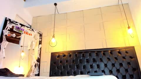 Alejandra  online show from 30, 10, 2025