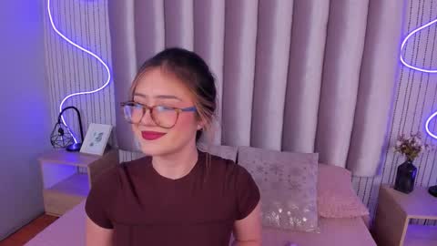 Alejandra  online show from 1, 12, 2025