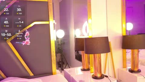 Samantha  online show from 12, 4, 2026