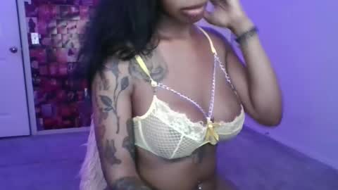 Snapshot of samanthaporsha chatting on 6, 3, 2025 samanthaporsha online show from 6, 3, 2025
