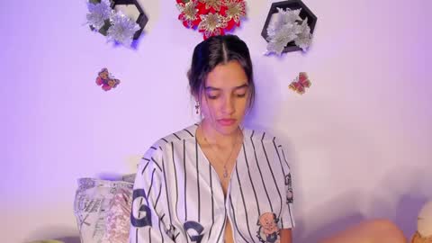 Snapshot of samara_jonnes_ chatting on 11, 1, 2025 Samara is my name a pleasure delighted that you are here leave your thumb up it is important to me online show from 11, 1, 2025