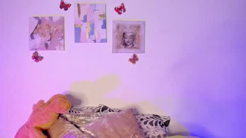 Snapshot of samara_jonnes_ chatting on 31, 1, 2025 Samara is my name a pleasure delighted that you are here leave your thumb up it is important to me online show from 31, 1, 2025