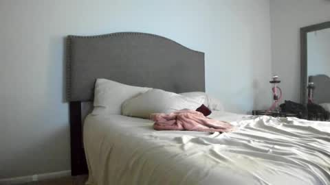 Yaya online show from 9, 10, 2025