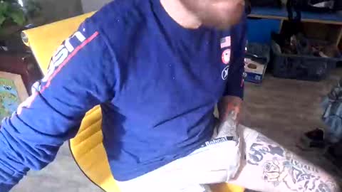 Snapshot of samboiamtho chatting on 2, 1, 2025 samboiamtho online show from 2, 1, 2025