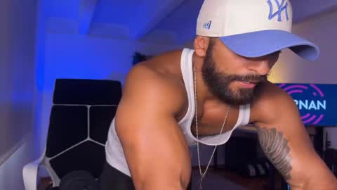 Snapshot of samdornan chatting on 12, 12, 2024 Sam Dornan online show from 12, 12, 2024