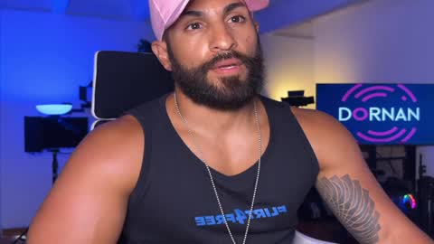 Snapshot of samdornan chatting on 14, 12, 2024 Sam Dornan online show from 14, 12, 2024