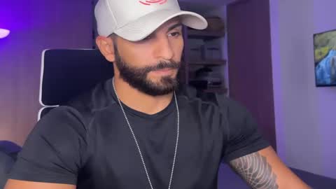 Snapshot of samdornan chatting on 16, 1, 2025 Sam Dornan online show from 16, 1, 2025