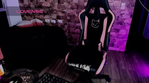 samiacooper25 online show from 19, 3, 2026