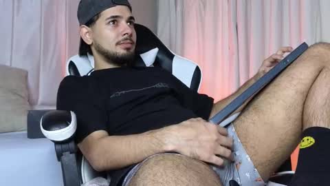 Snapshot of samir_bear chatting on 31, 10, 2025 Samir online show from 31, 10, 2025