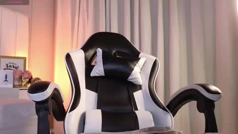 Snapshot of samir_bear chatting on 12, 1, 2026 Samir online show from 12, 1, 2026