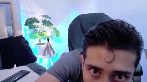 Snapshot of sammy_and_ithan chatting on 16, 5, 2026 Sammy and Ithan online show from 16, 5, 2026