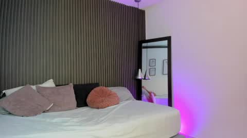 Axel online show from 7, 4, 2026