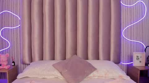 Samantha   online show from 22, 4, 2026