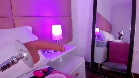 Sammy Morales online show from 4, 2, 2025