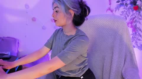   online show from 3, 3, 2025