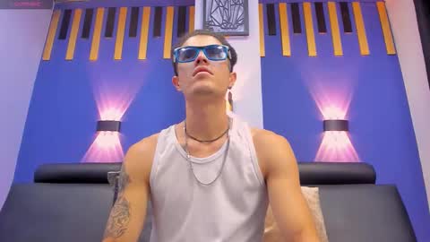 Snapshot of sammytop22 chatting on 24, 10, 2025 sammy model independiente online show from 24, 10, 2025