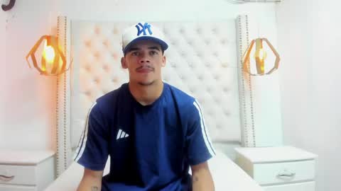 Snapshot of samuel_wyatt chatting on 21, 5, 2026 SAMUEL online show from 21, 5, 2026