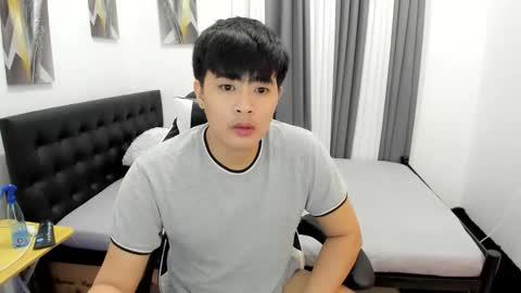 Snapshot of samuelangelo chatting on 1, 12, 2025 Sam online show from 1, 12, 2025