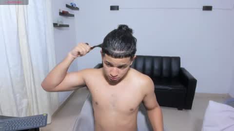 samxx_muscle online show from 10, 6, 2026
