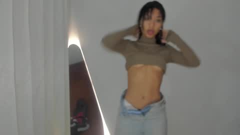 Hello I am absent due to a family calamity I will return soon-hola estoy ausente por un problema familiar volvere pronto. online show from 17, 1, 2025