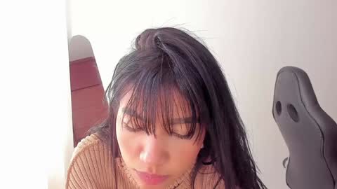 Hello I am absent due to a family calamity I will return soon-hola estoy ausente por un problema familiar volvere pronto. online show from 20, 1, 2025