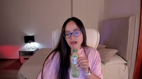 Snapshot of samy_one chatting on 4, 10, 2025 Samy online show from 4, 10, 2025