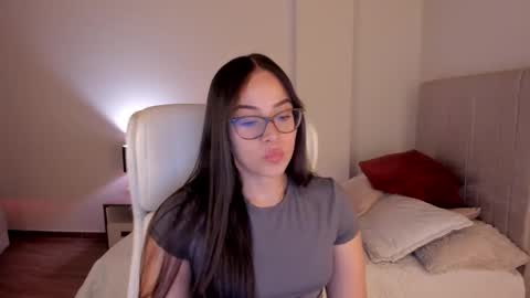 Snapshot of samy_one chatting on 18, 11, 2025 Samy online show from 18, 11, 2025