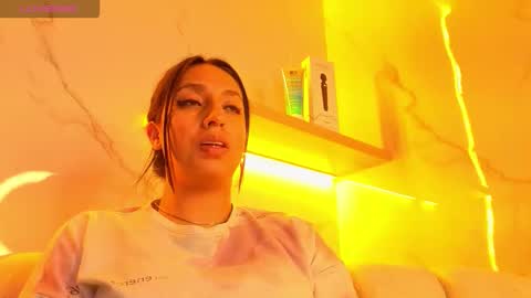 Online 800 to 1400 online show from 15, 10, 2025