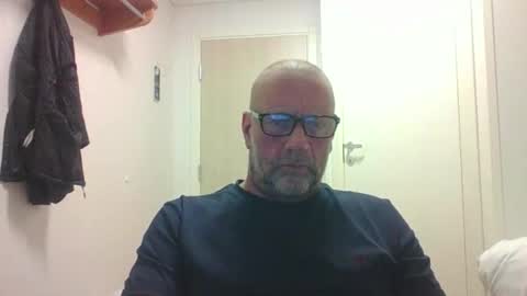 Snapshot of sandnesrune523 chatting on 18, 2, 2026 sandnesrune523 online show from 18, 2, 2026