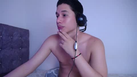 Snapshot of sandra_and_charly chatting on 25, 12, 2024 sandra and charly online show from 25, 12, 2024