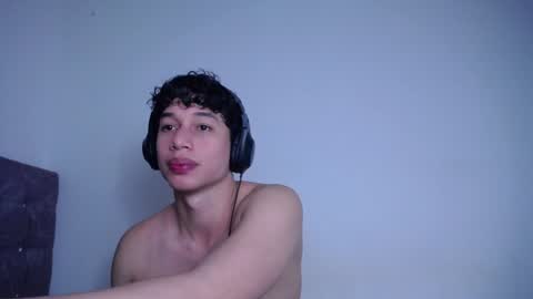 Snapshot of sandra_and_charly chatting on 24, 1, 2025 sandra and charly online show from 24, 1, 2025