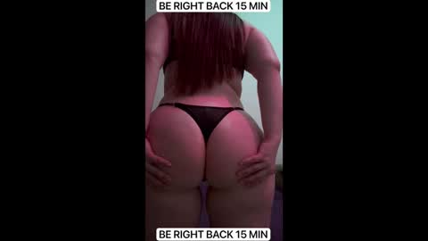 Snapshot of sandra_brown_ chatting on 22, 12, 2025 sandra_brown_ online show from 22, 12, 2025