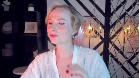 Sandra online show from 24, 2, 2025