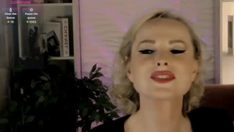 Sandra online show from 23, 10, 2025