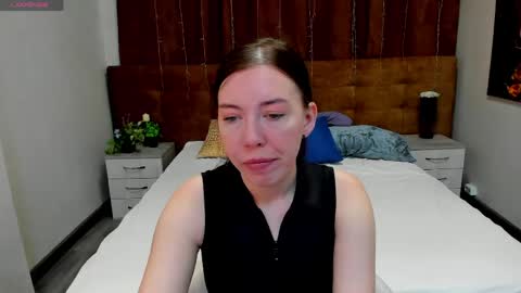 Snapshot of sandra_rosss chatting on 4, 6, 2026 Sandra online show from 4, 6, 2026
