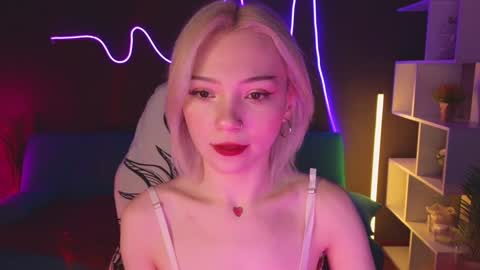 Sandy  online show from 26, 1, 2025