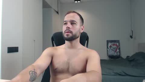 Snapshot of sandro_best chatting on 8, 6, 2026 DeAlex online show from 8, 6, 2026