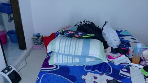 Snapshot of sandylau_ chatting on 28, 5, 2026 sandy online show from 28, 5, 2026