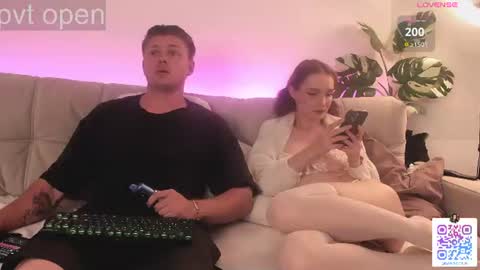 Snapshot of sansa_mur chatting on 29, 7, 2026 Sansa and Alex online show from 29, 7, 2026