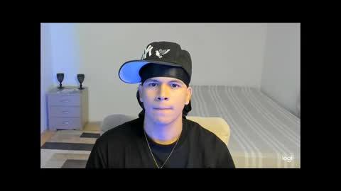 Snapshot of sant_wahlberg chatting on 10, 5, 2026 Sant online show from 10, 5, 2026