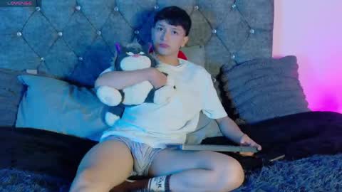 Snapshot of santi_ll chatting on 22, 5, 2026 santi online show from 22, 5, 2026